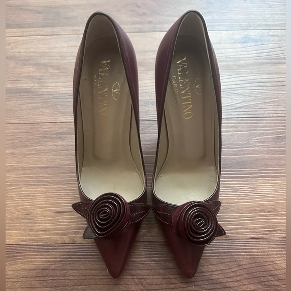 Vintage Valentino Rose Heels 36.5 - Picture 4 of 5